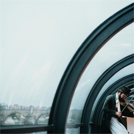 Animace na chůdách